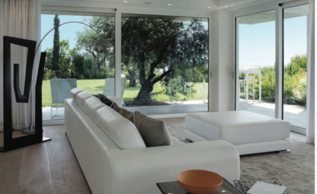 Screenshot IN VENDITA | Esclusiva Residenza di Lusso con Rooftop Panoramico e Vista Lago a Padenghe sul Garda