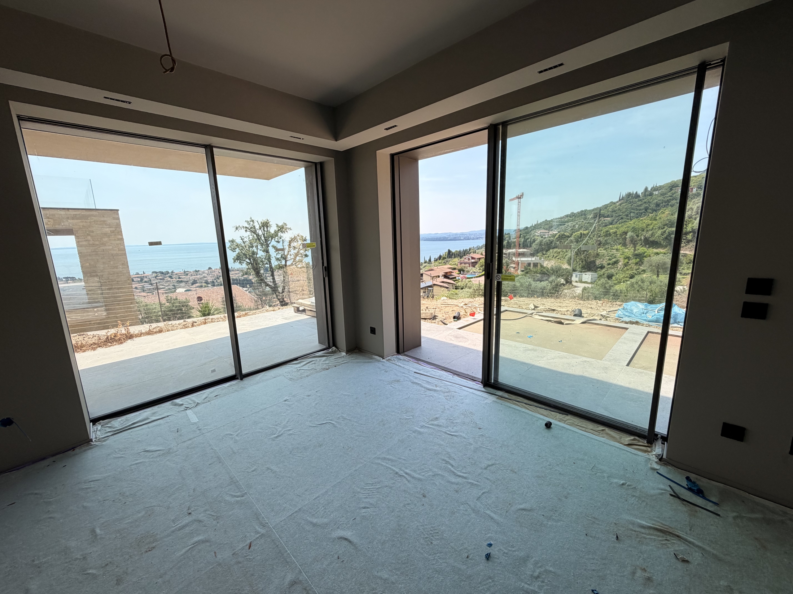luxus-penthouse-mit-seeblick-gardasee-toscolano-maderno.jpg Panoramic Terrace Lake Garda