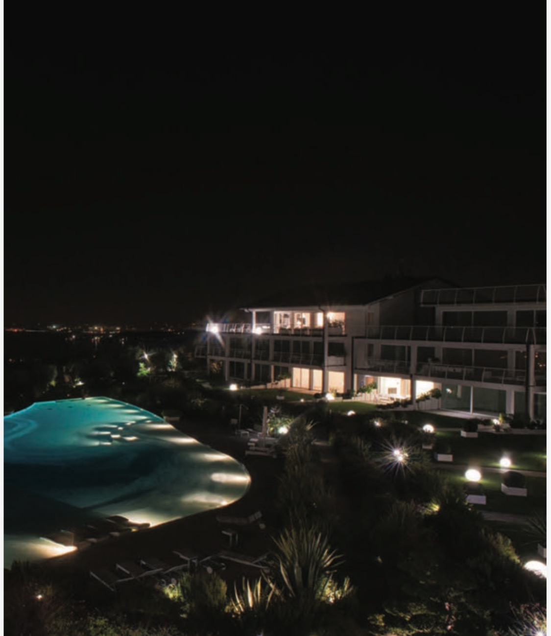 Screenshot IN VENDITA | Esclusiva Residenza di Lusso con Rooftop Panoramico e Vista Lago a Padenghe sul Garda