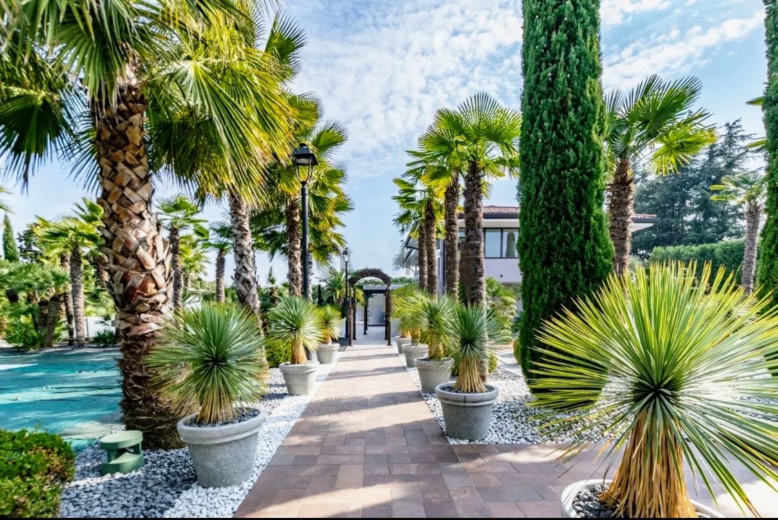 Parco Privato Villa di Lusso Parco privato di 2.780 m² in villa esclusiva a Padenghe