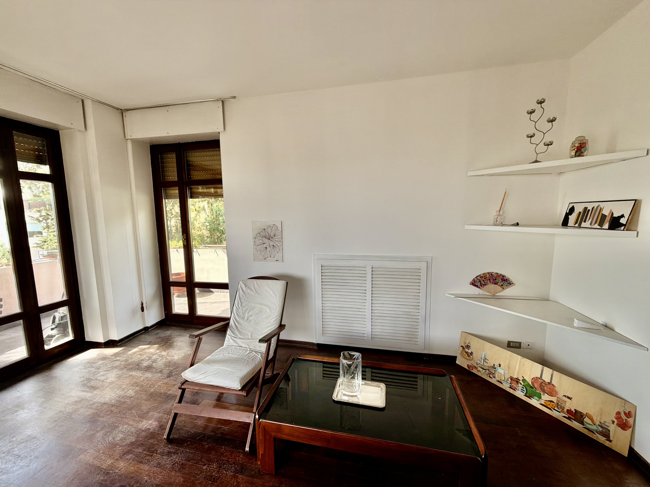 apartment-for-sale-gardone-riviera-lake-garda.jpg Trilocale in vendita a Gardone Riviera con terrazza e vista Lago di Garda
