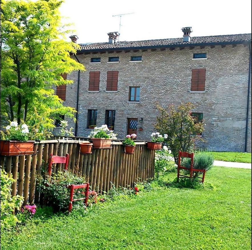 B&B con piscina in vendita vicino al Lago di Garda – Tenuta in provincia di Mantova