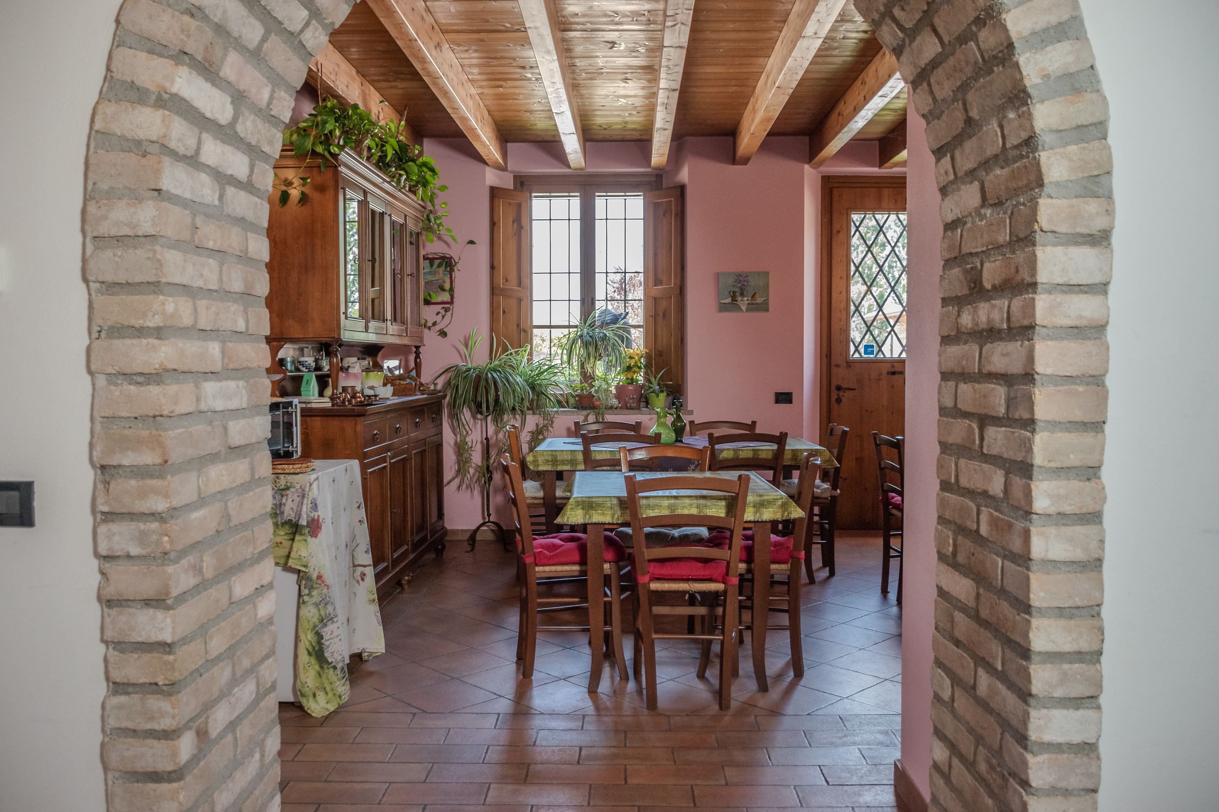 B&B con piscina in vendita vicino al Lago di Garda – Tenuta in provincia di Mantova