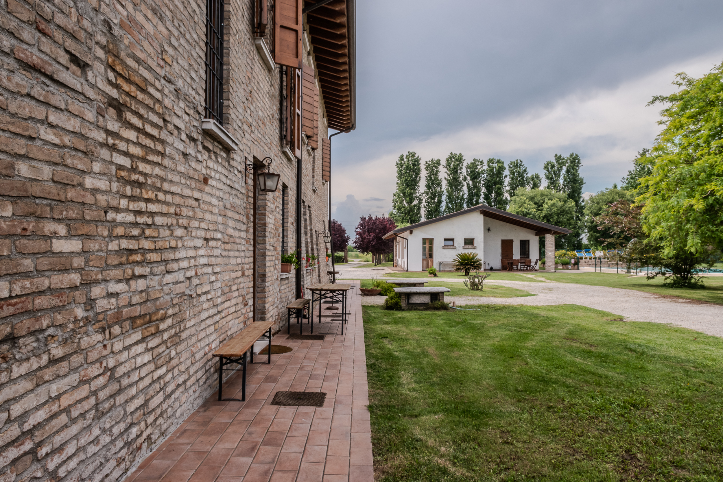 B&B con piscina in vendita vicino al Lago di Garda – Tenuta in provincia di Mantova